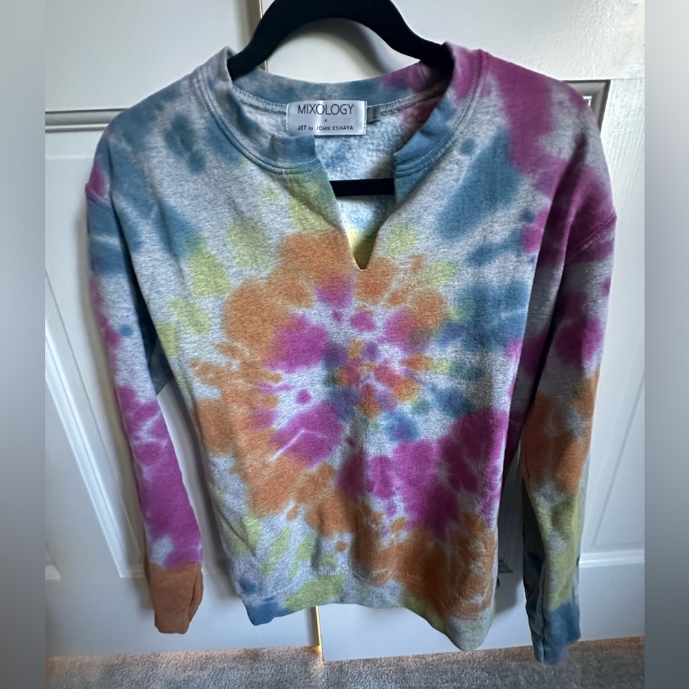Mixology Tie Dye Notched Neck Crewneck Sweatshirt